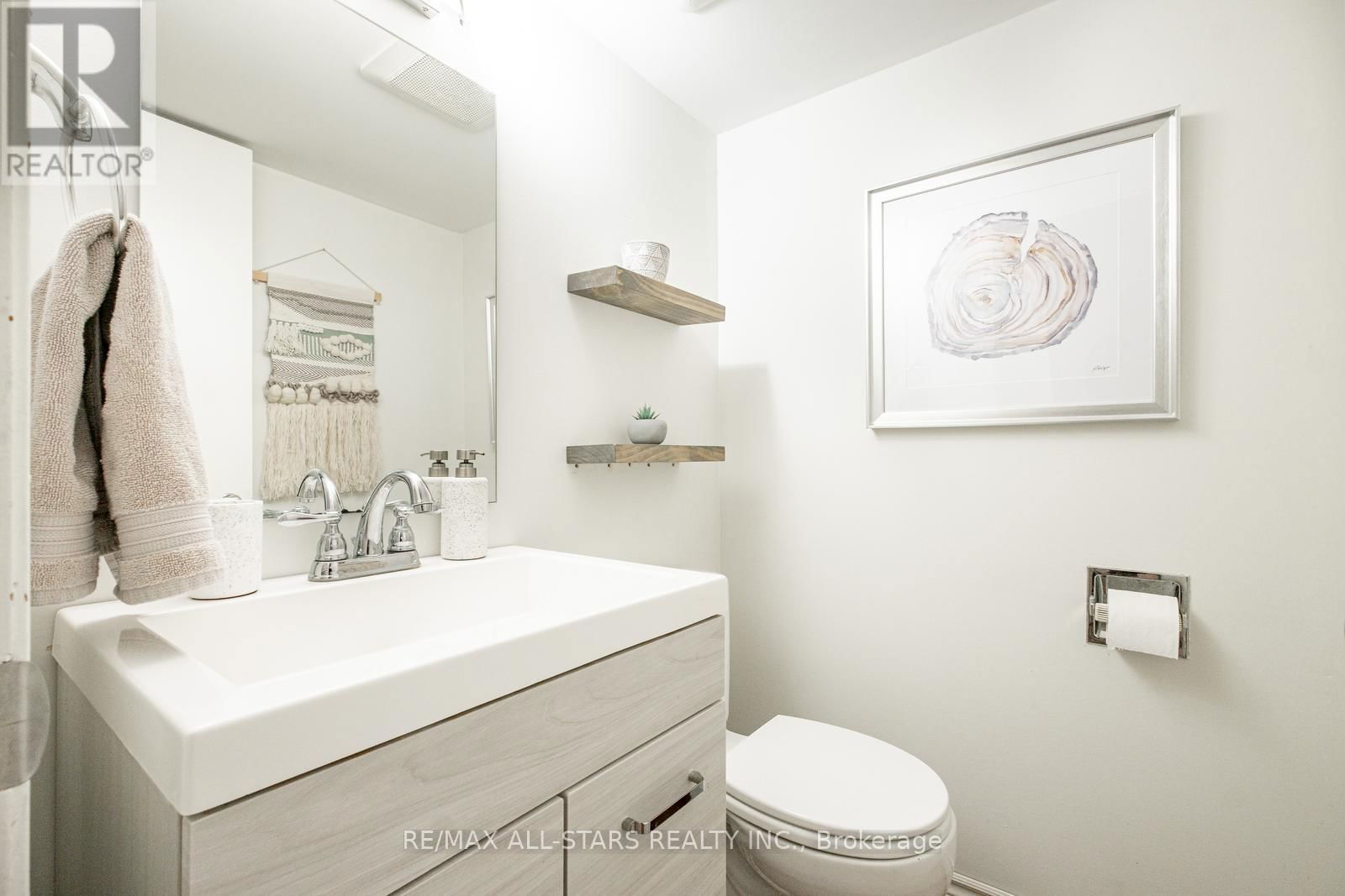 42 CLARKE STREET Image 29