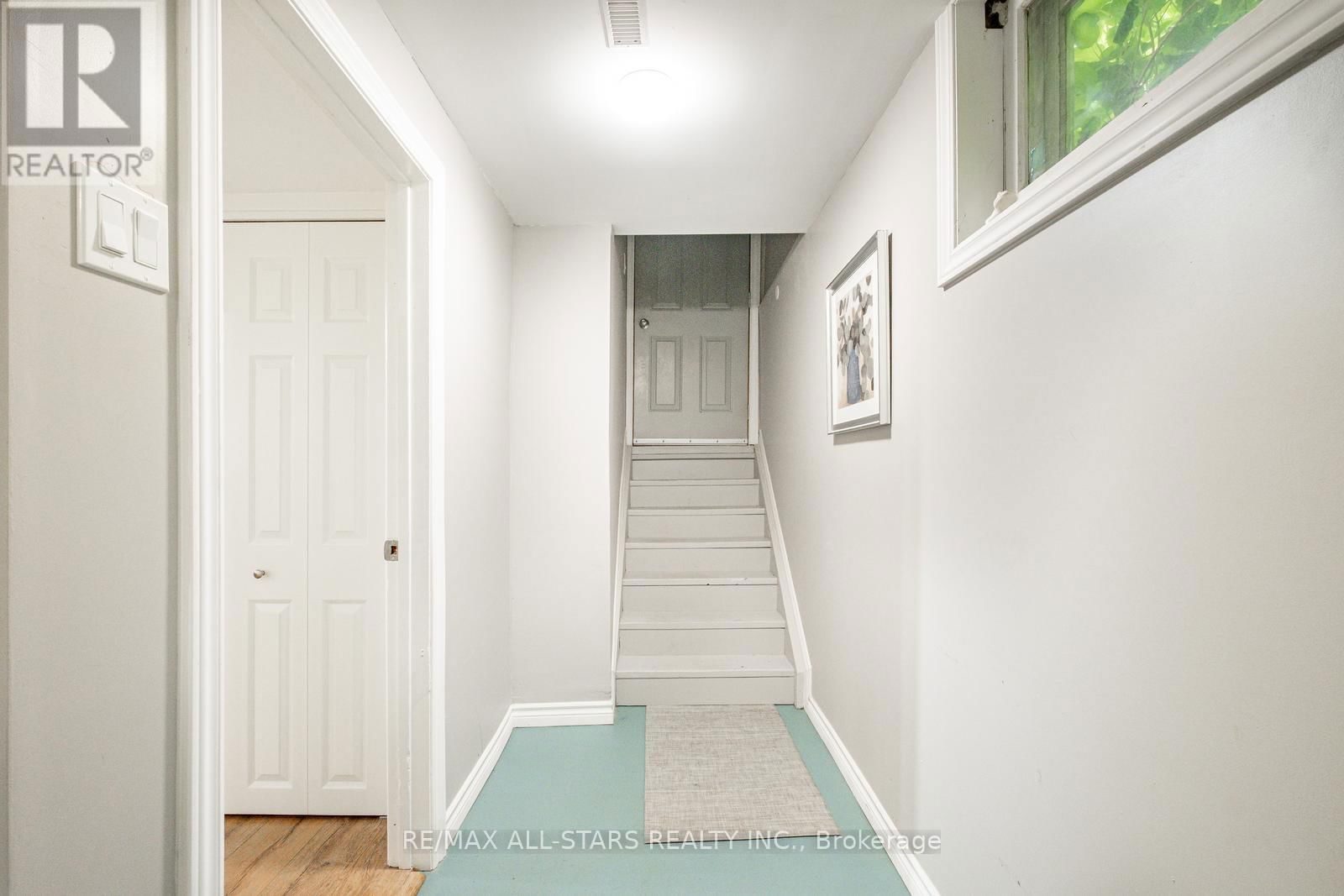 42 CLARKE STREET Image 31