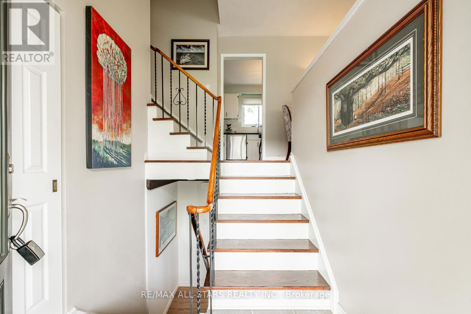 42 CLARKE STREET Image 6