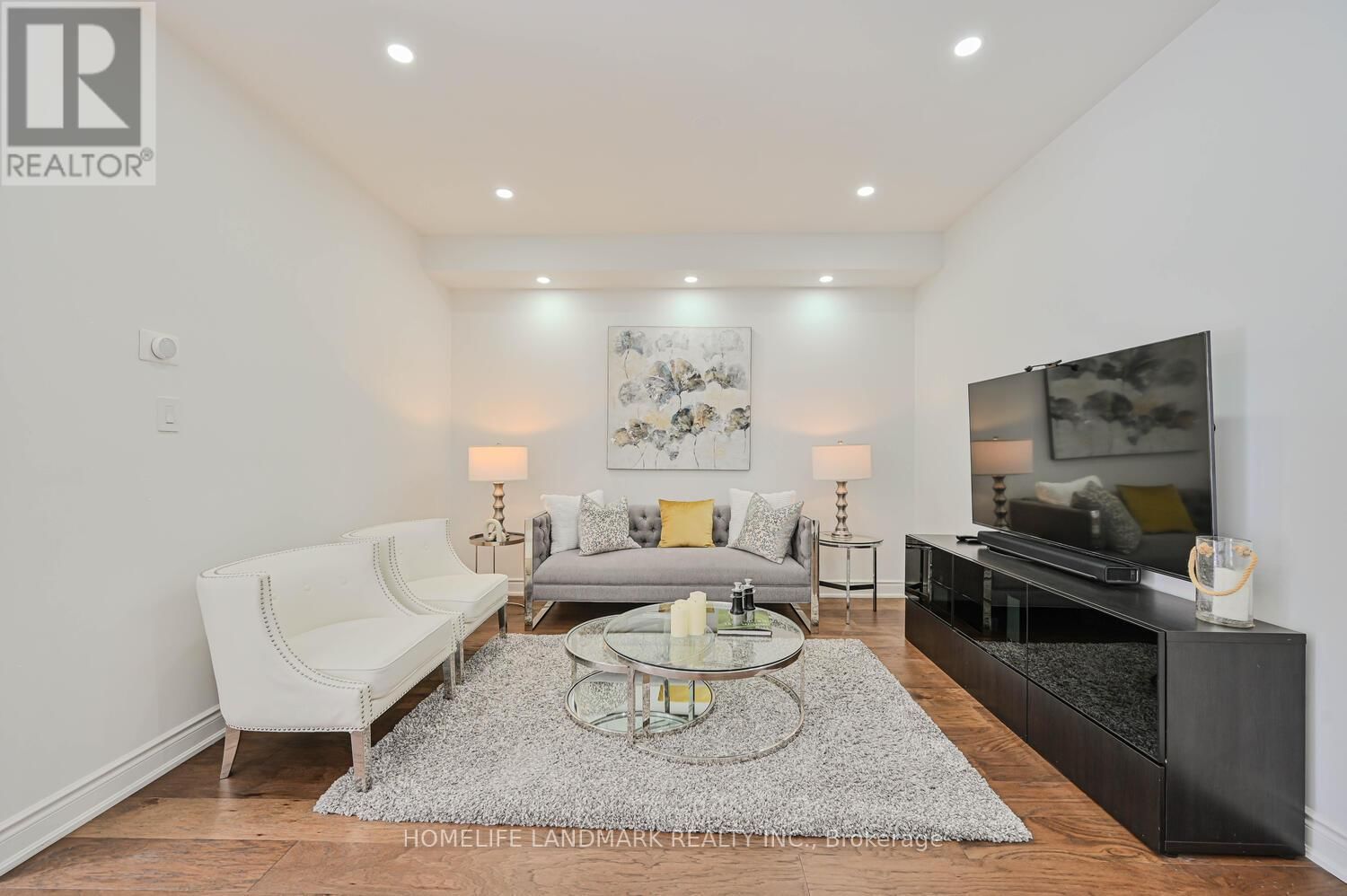 97 ARCO CIRCLE Image 2