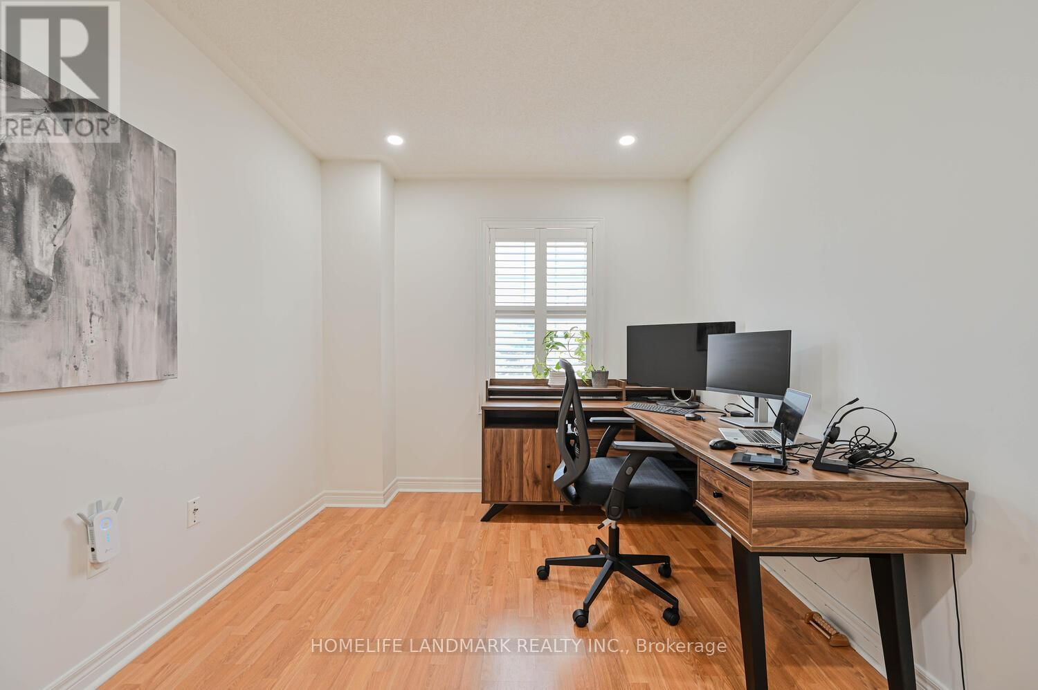 97 ARCO CIRCLE Image 24