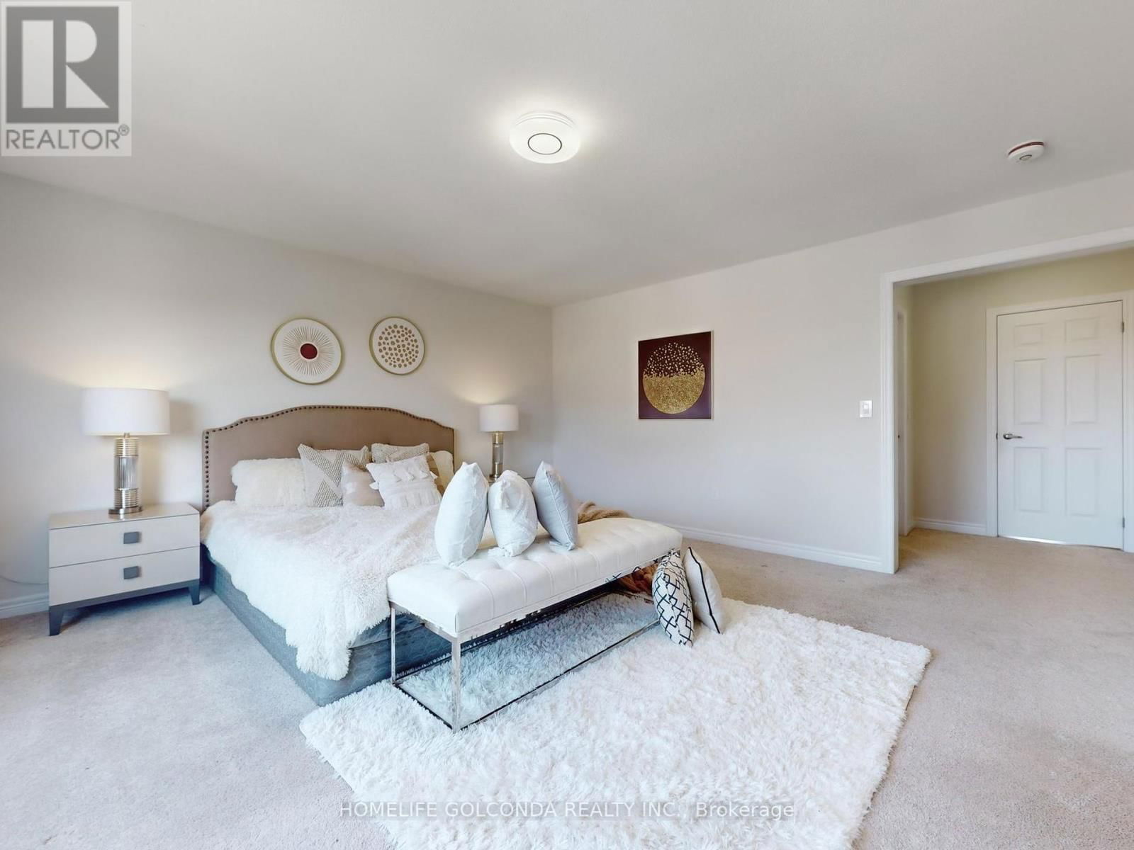 16 EASTGROVE SQUARE Image 32