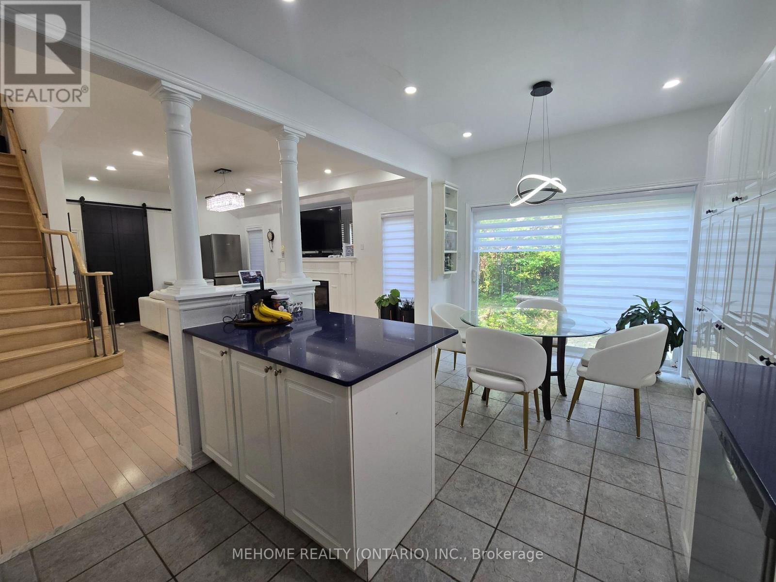 201 SELWYN ROAD Image 18