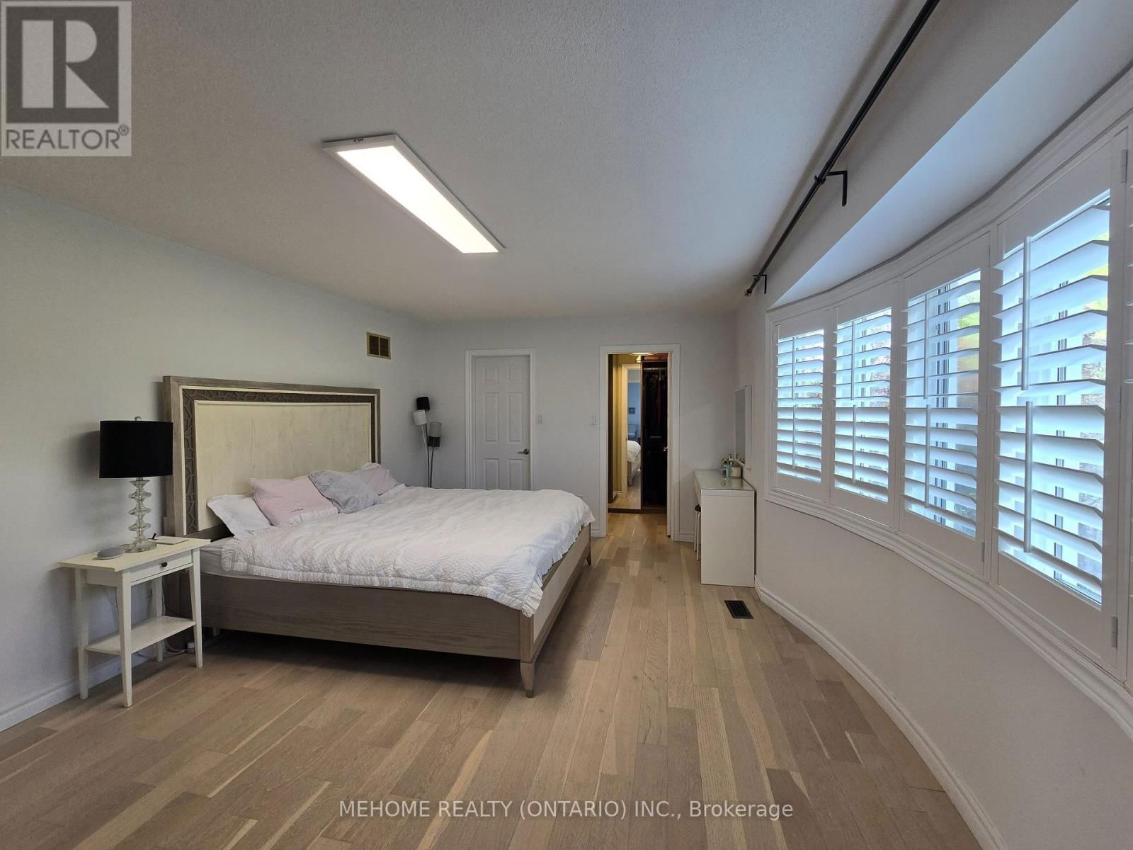 201 SELWYN ROAD Image 20