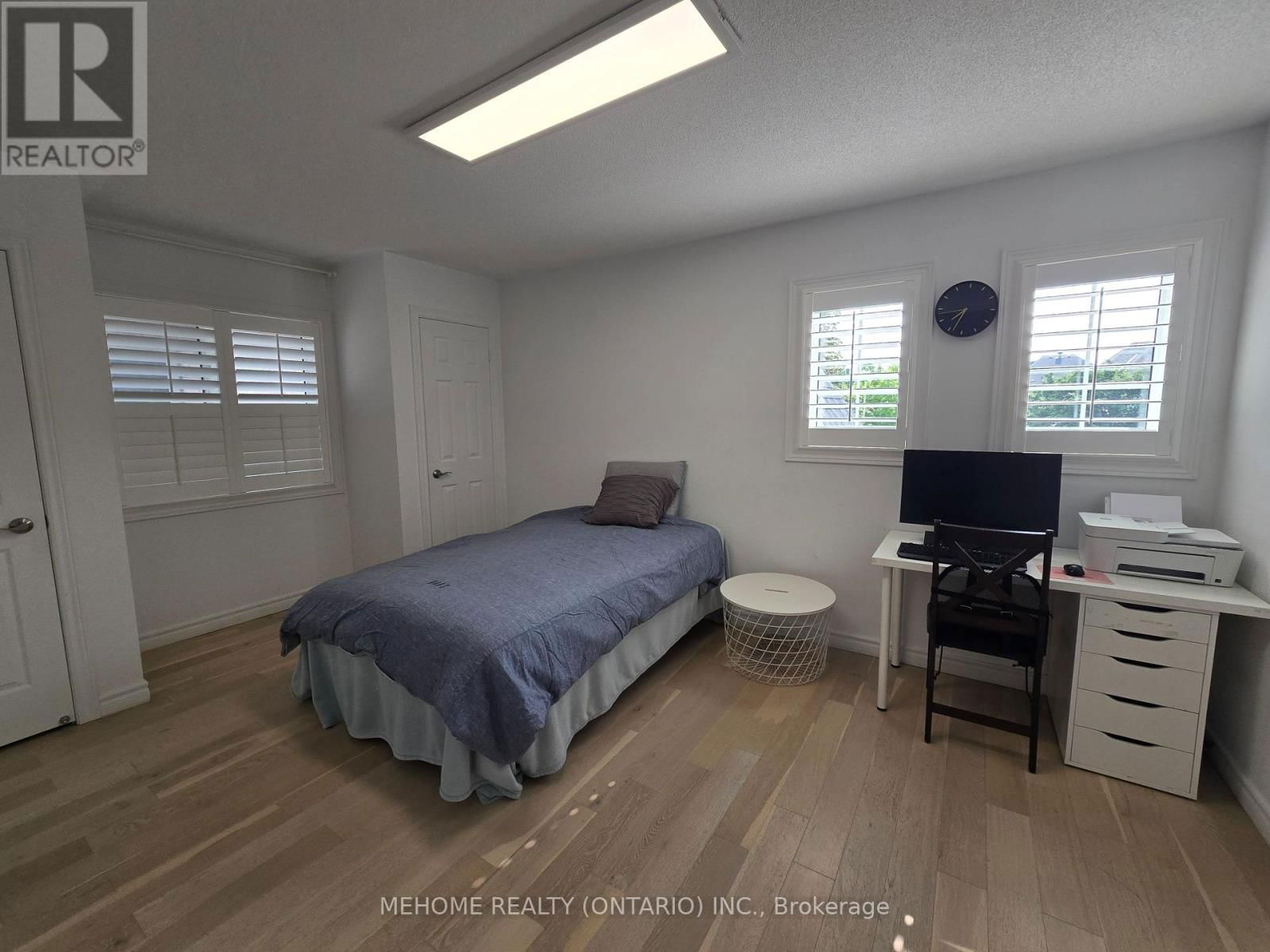 201 SELWYN ROAD Image 25