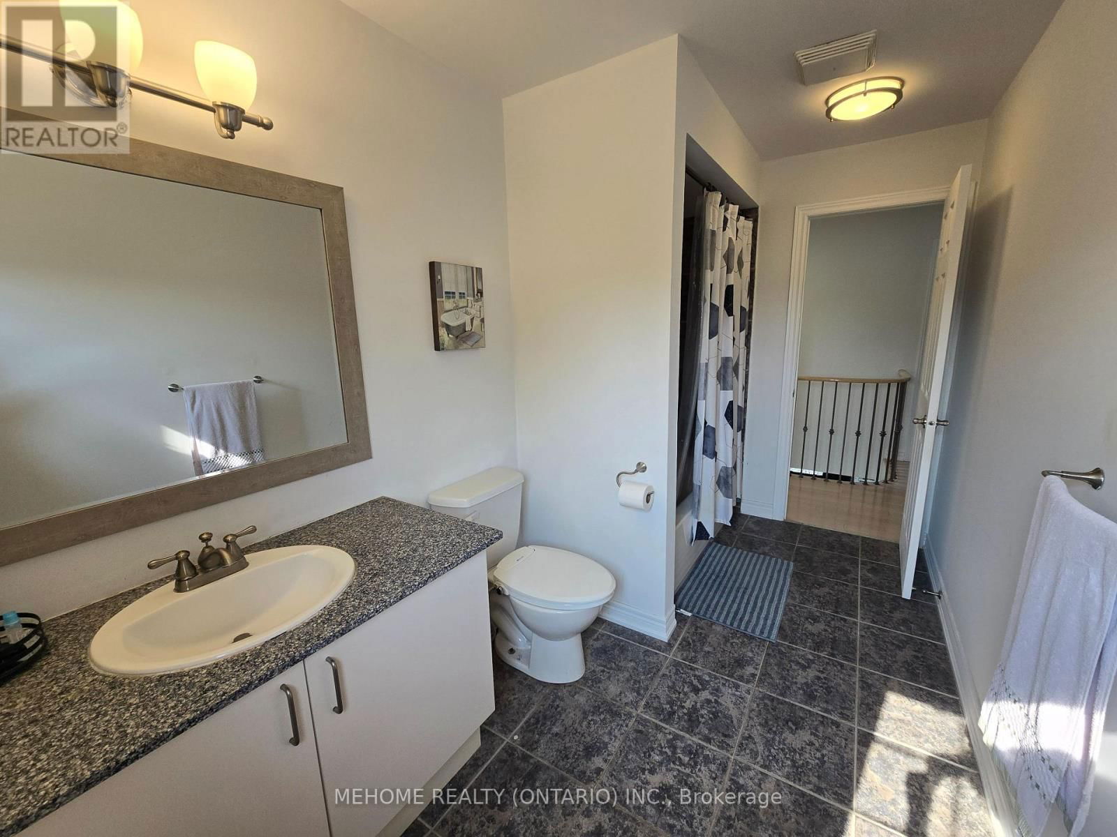 201 SELWYN ROAD Image 28