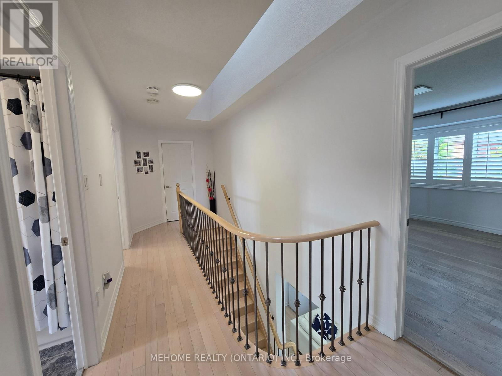 201 SELWYN ROAD Image 29