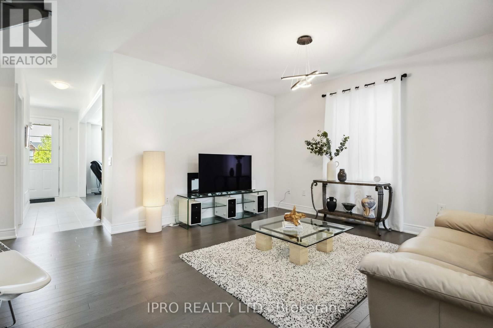 12 FRED LABLANC DRIVE Image 4