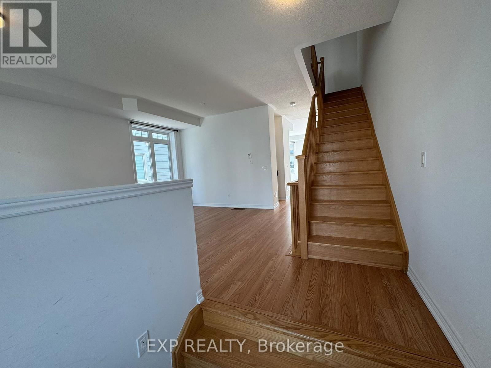 11788 TENTH LINE Image 3