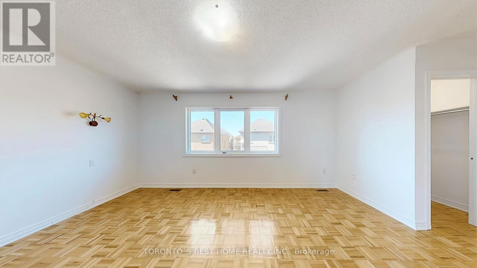 10 WALDRON CRESCENT Image 17
