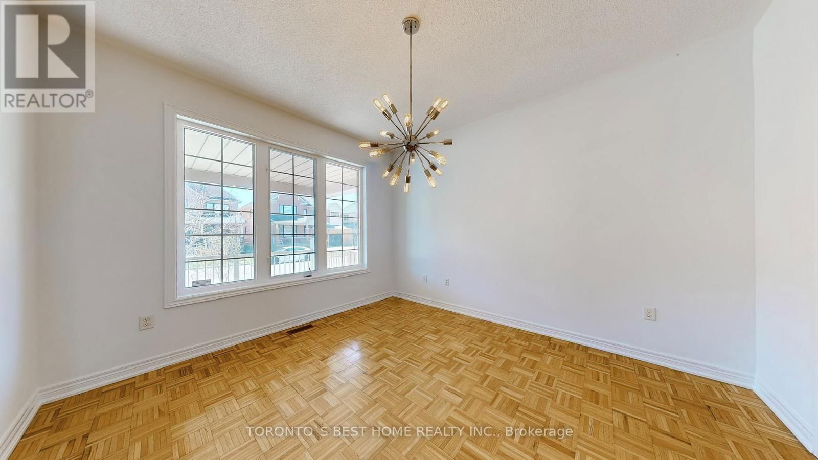 10 WALDRON CRESCENT Image 7