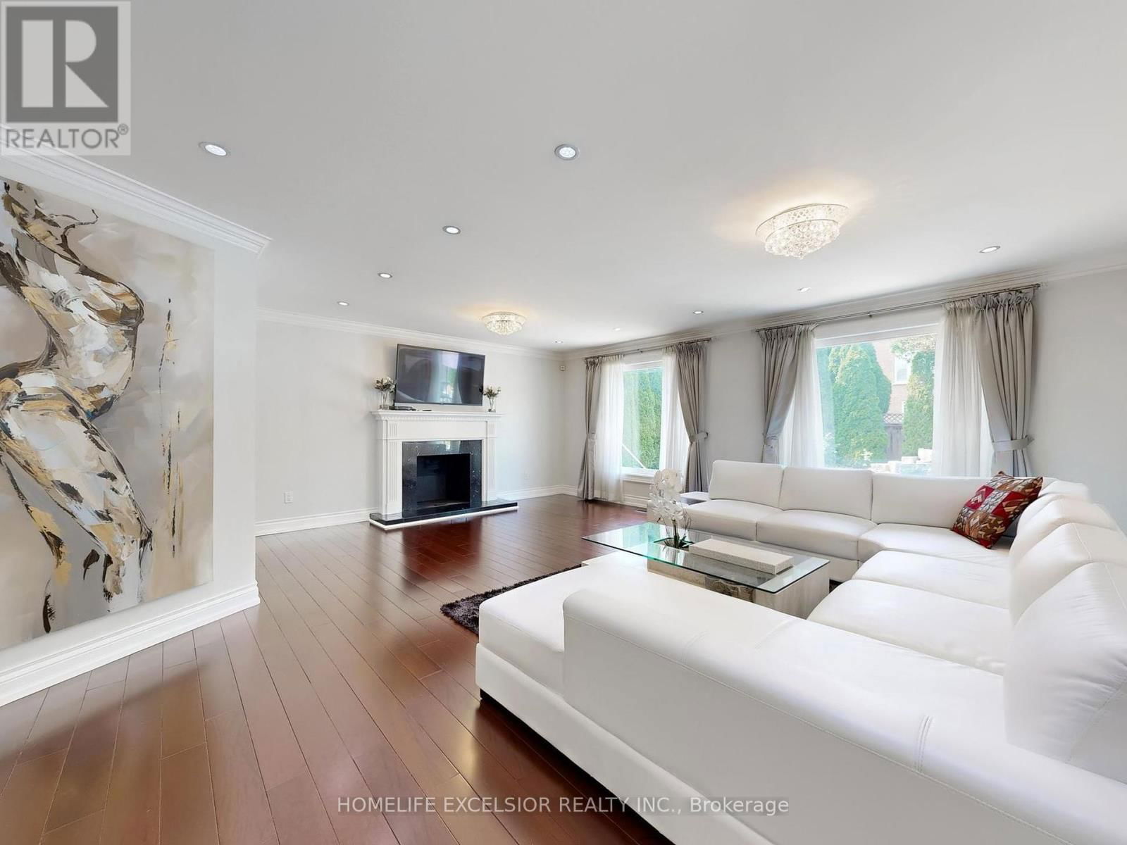66 WOODSTONE AVENUE Image 27