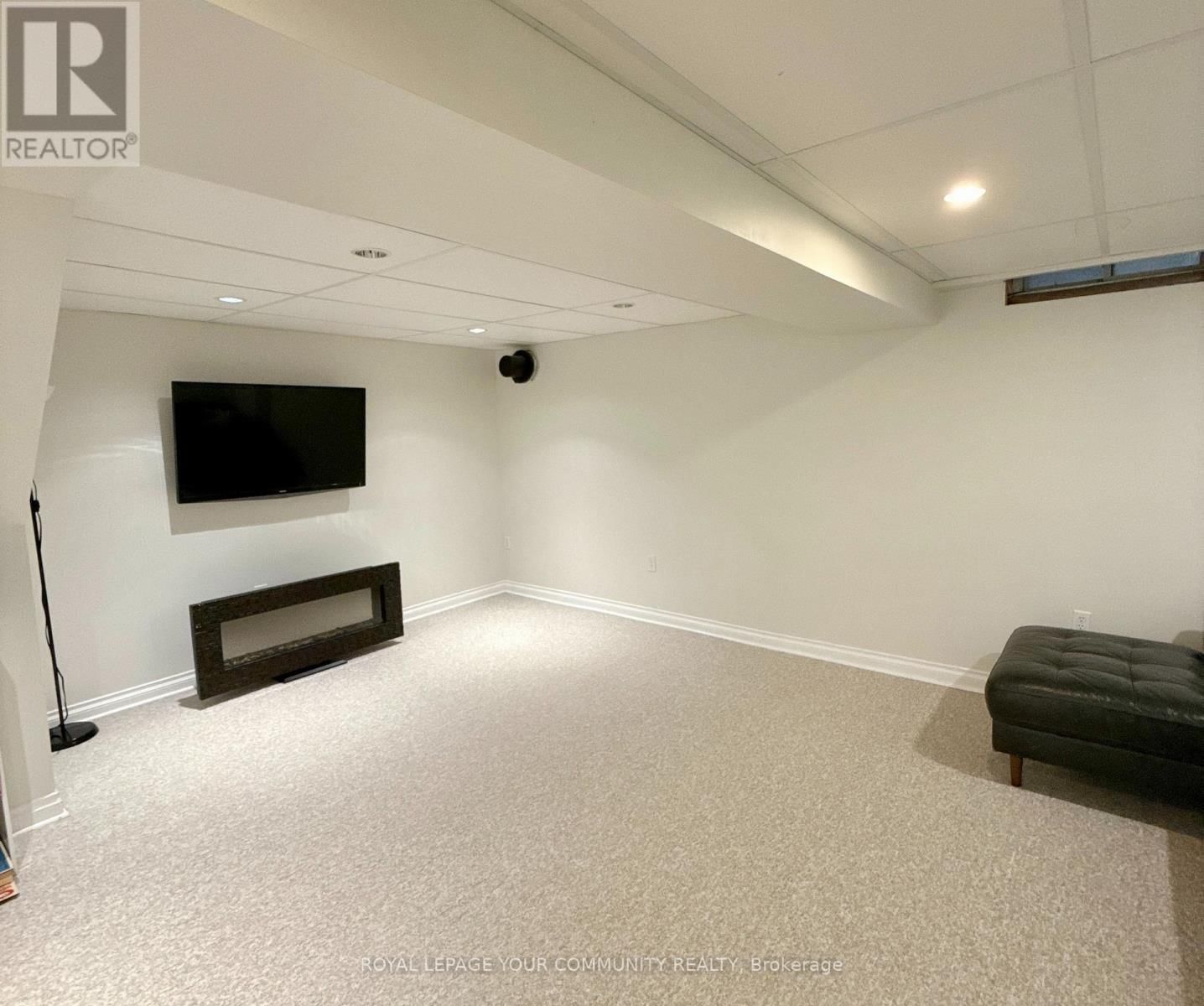 655 NAPA VALLEY AVENUE Image 28