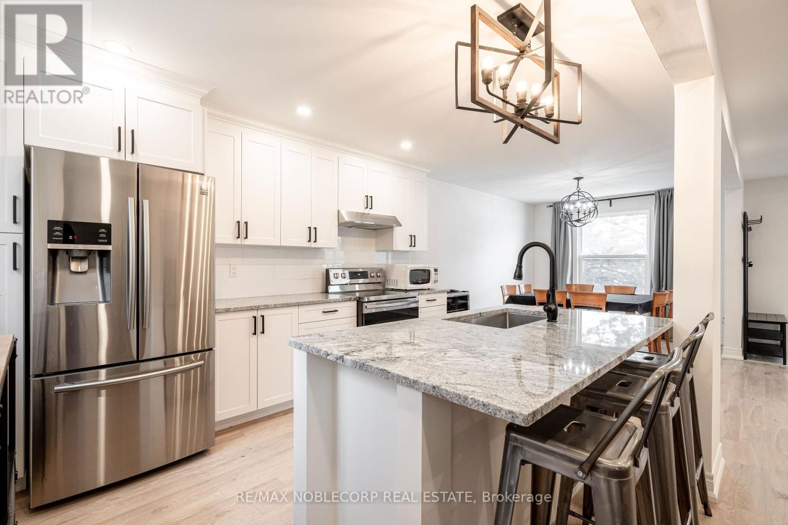 115 WILLIAM ROE BOULEVARD Image 12
