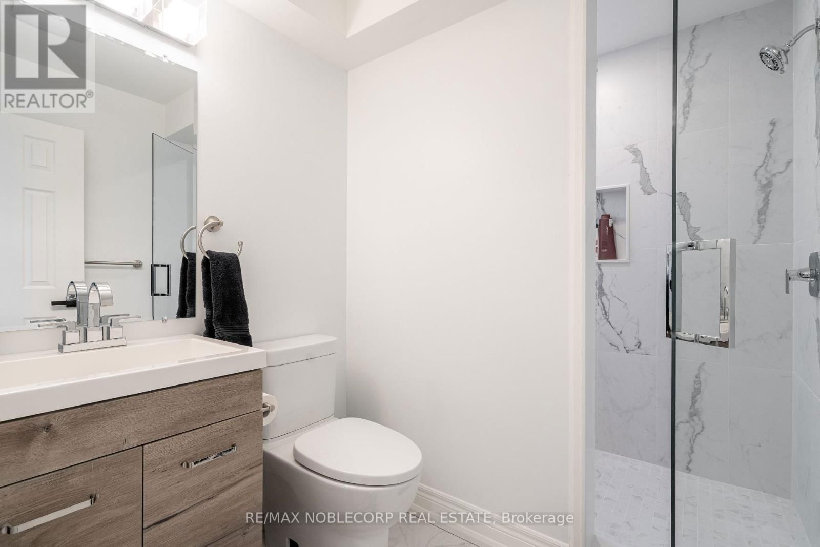 115 WILLIAM ROE BOULEVARD Image 18