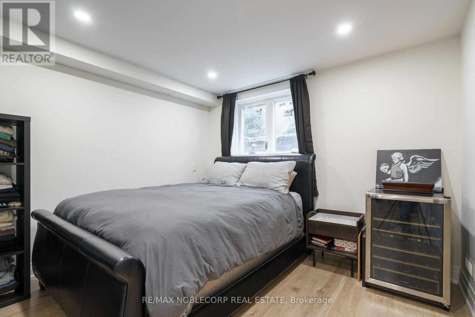 115 WILLIAM ROE BOULEVARD Image 44