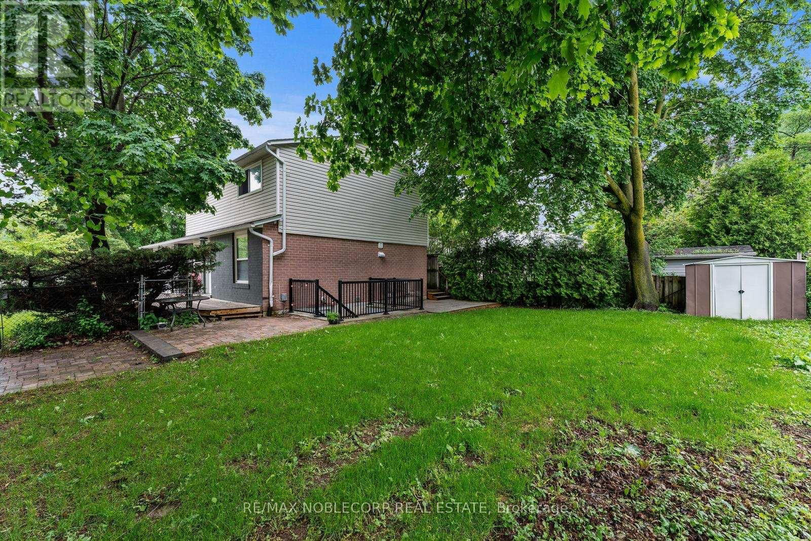 115 WILLIAM ROE BOULEVARD Image 49