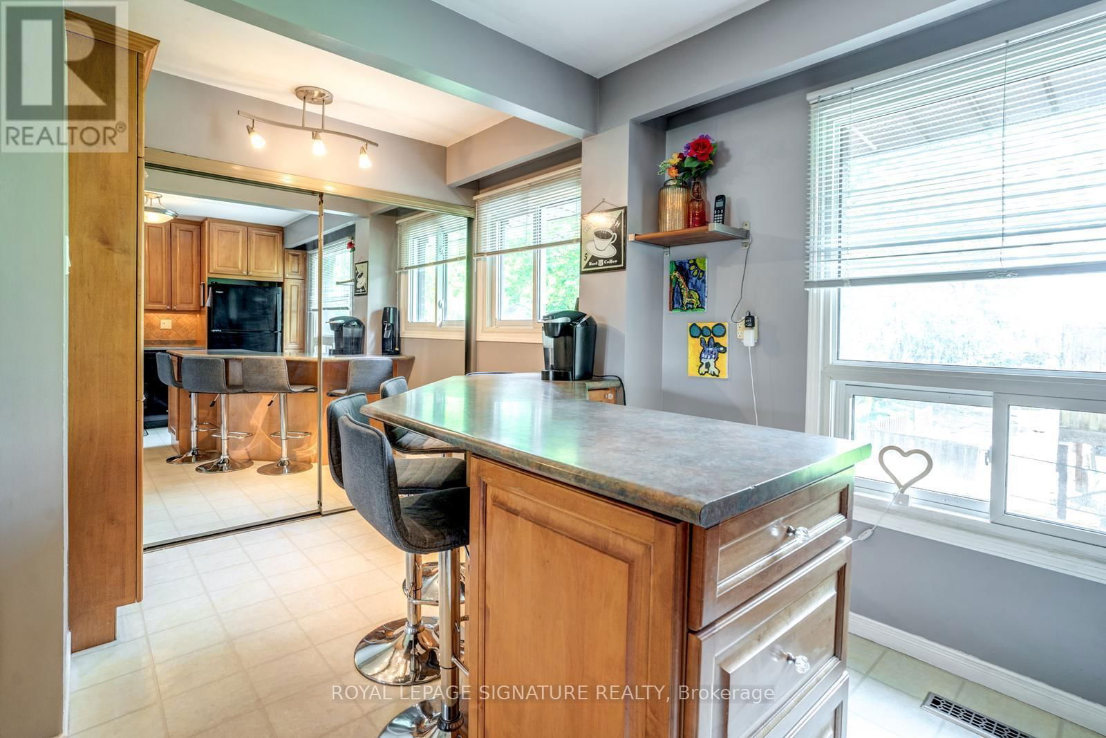 12 - 11 PLAISANCE ROAD Image 24