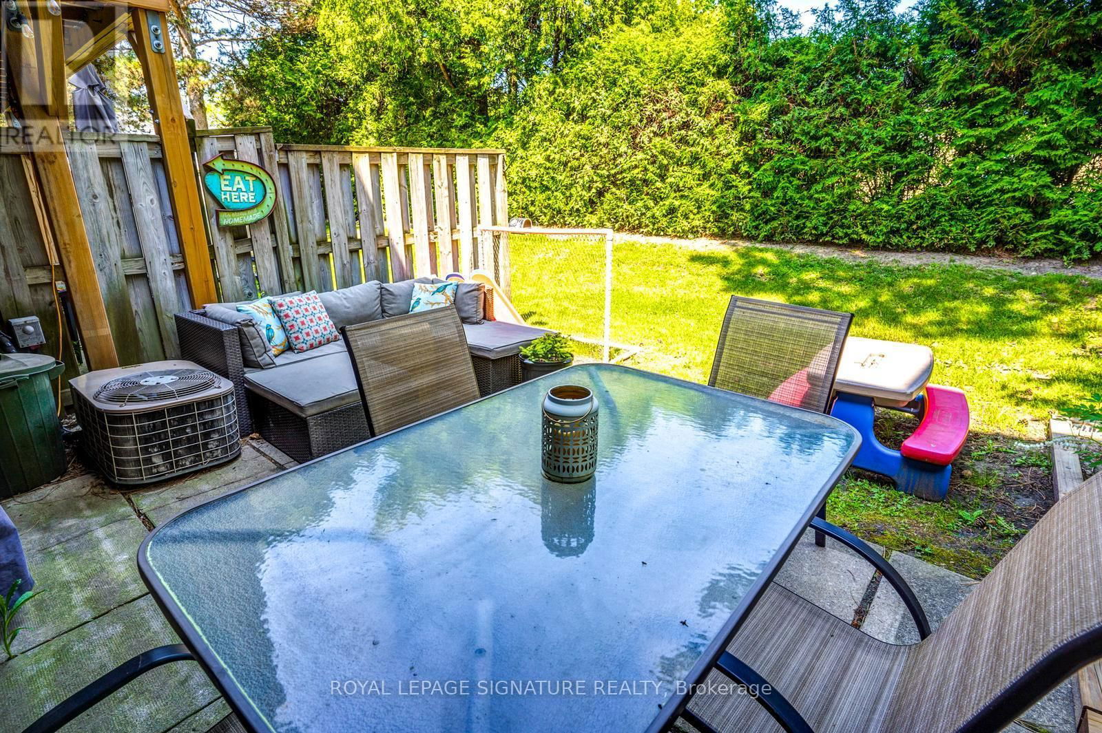 12 - 11 PLAISANCE ROAD Image 44