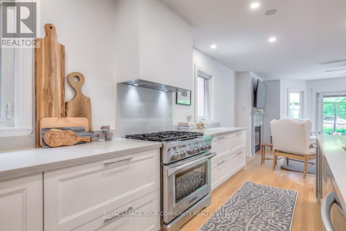 503 SILKEN LAUMANN DRIVE Image 17