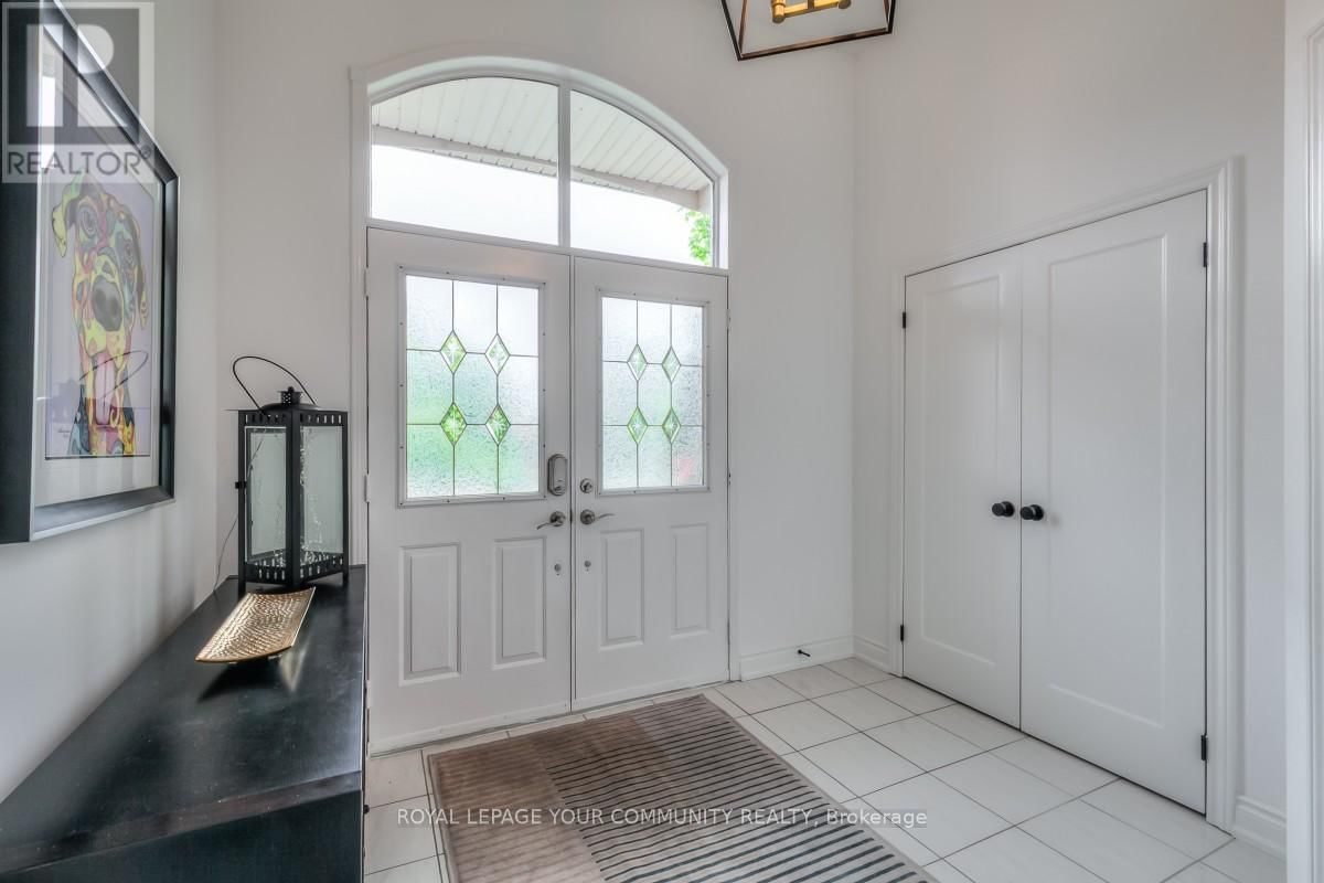 503 SILKEN LAUMANN DRIVE Image 3