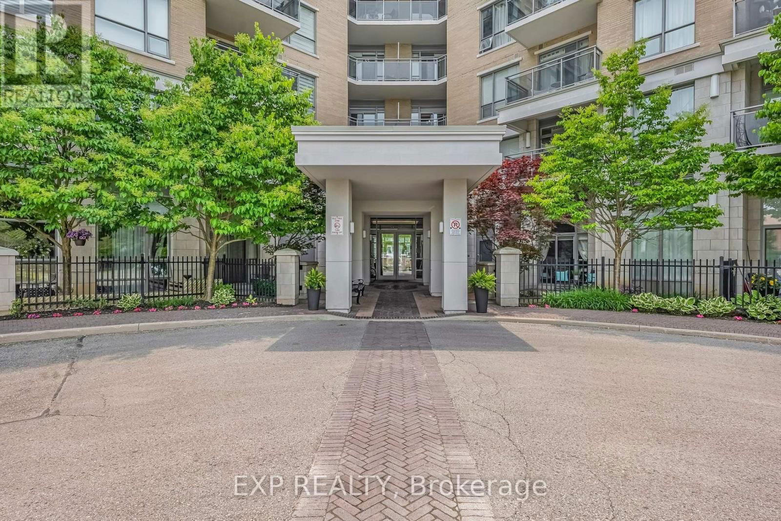 117 - 111 CIVIC SQUARE GATE Image 37