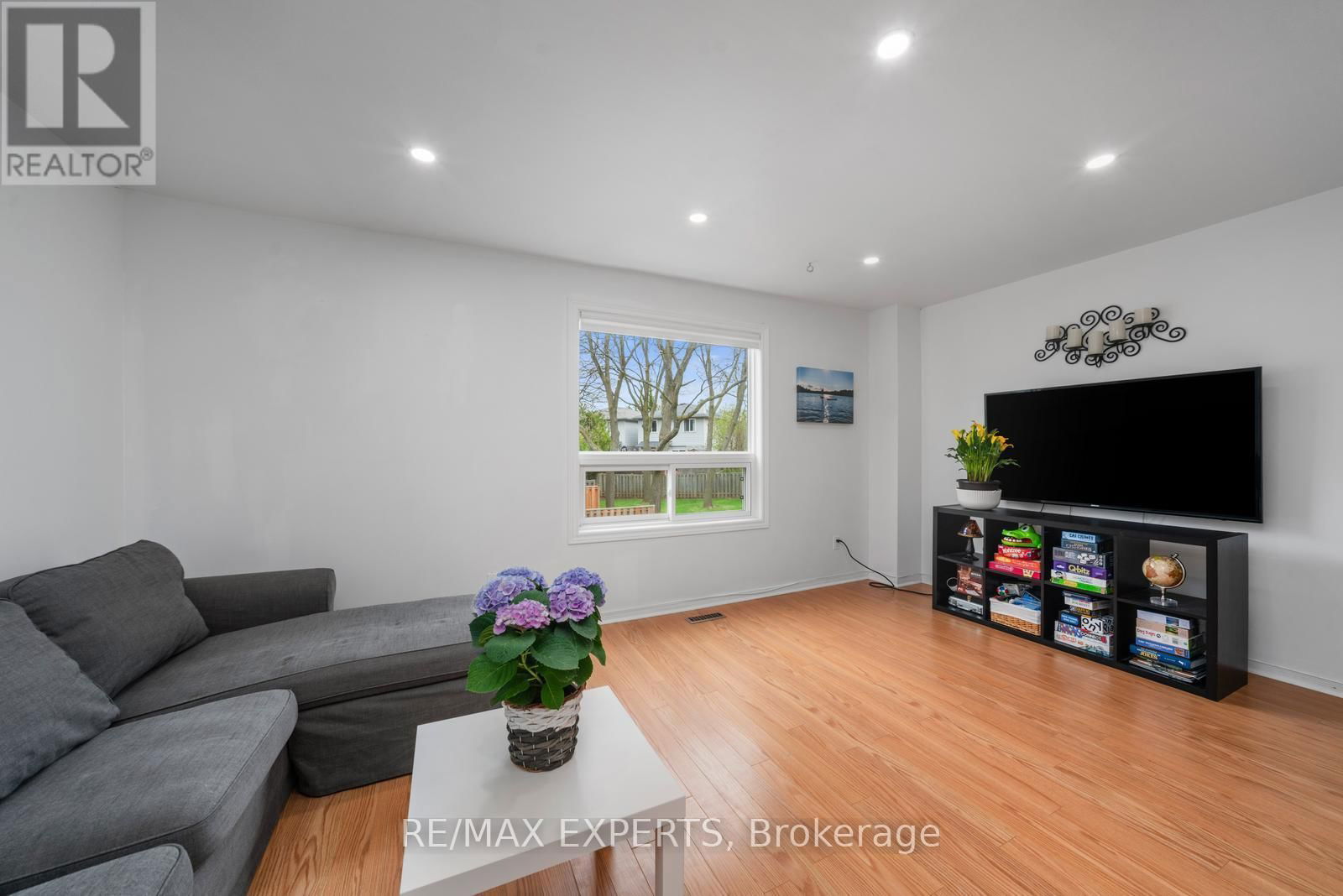 43 HARMONY CIRCLE Image 10