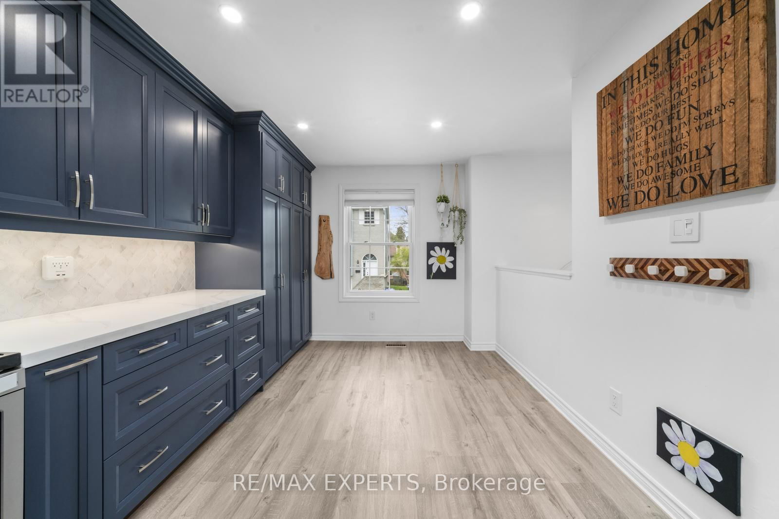 43 HARMONY CIRCLE Image 14