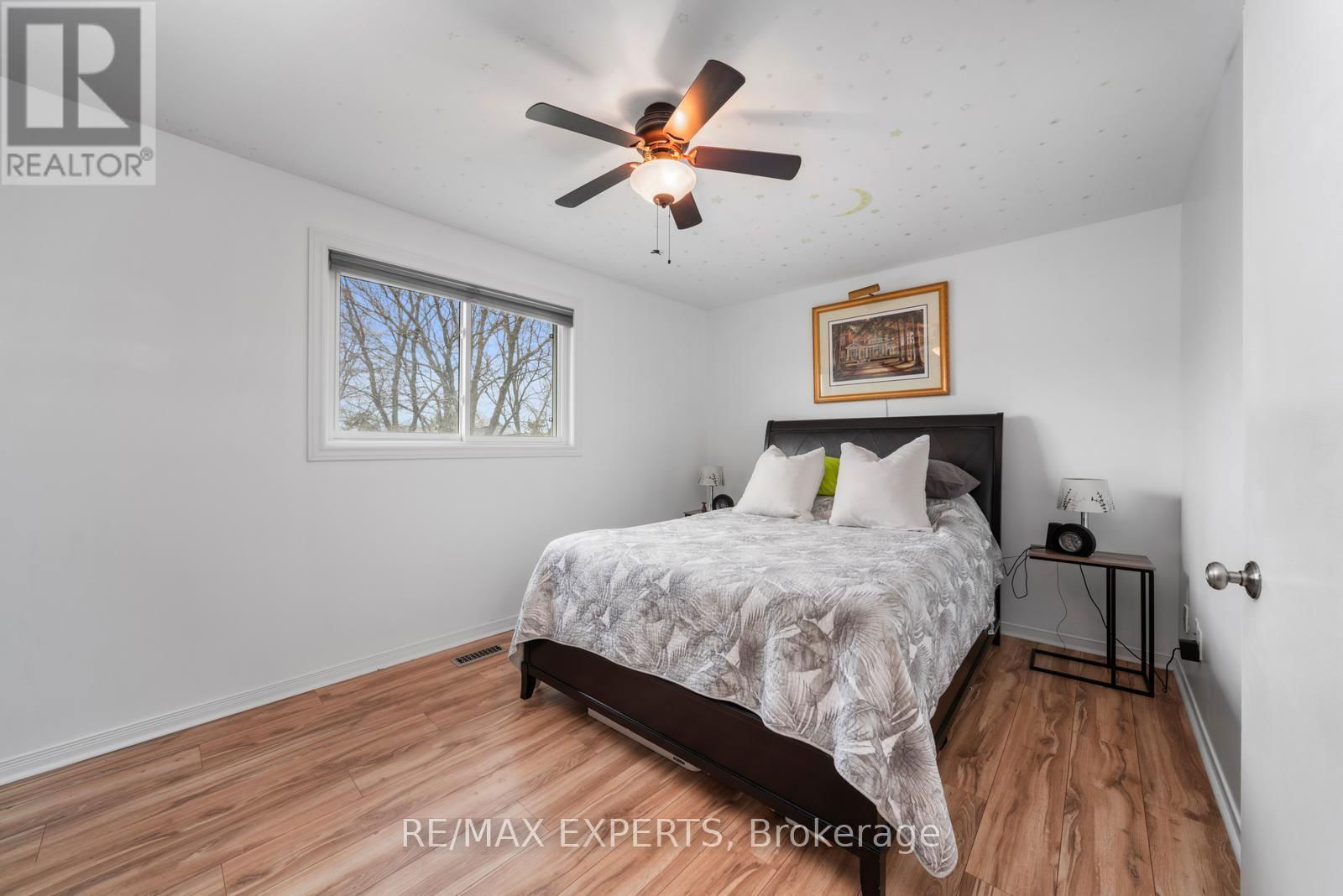 43 HARMONY CIRCLE Image 19