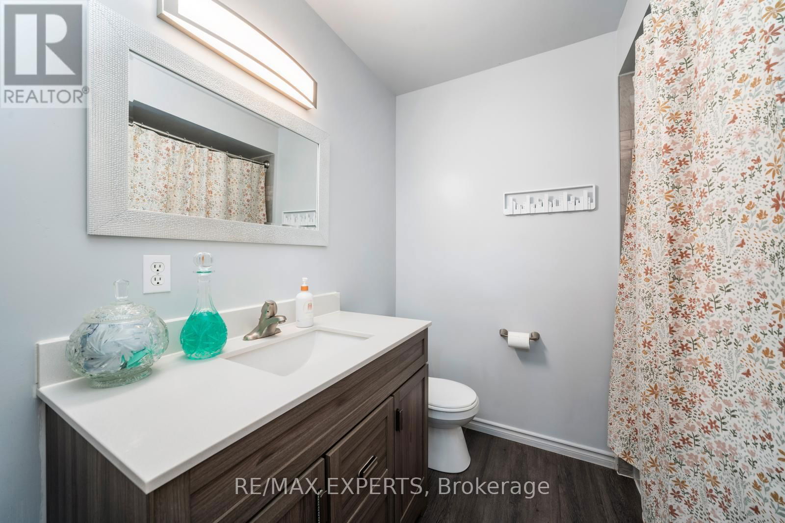 43 HARMONY CIRCLE Image 23