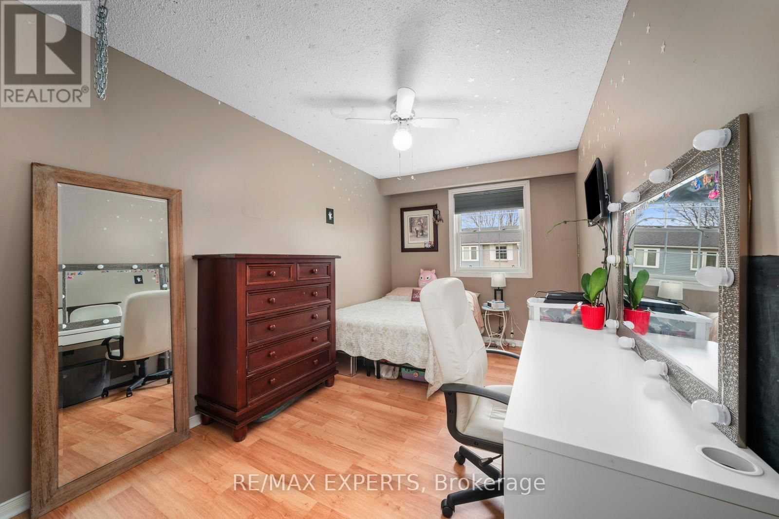 43 HARMONY CIRCLE Image 24
