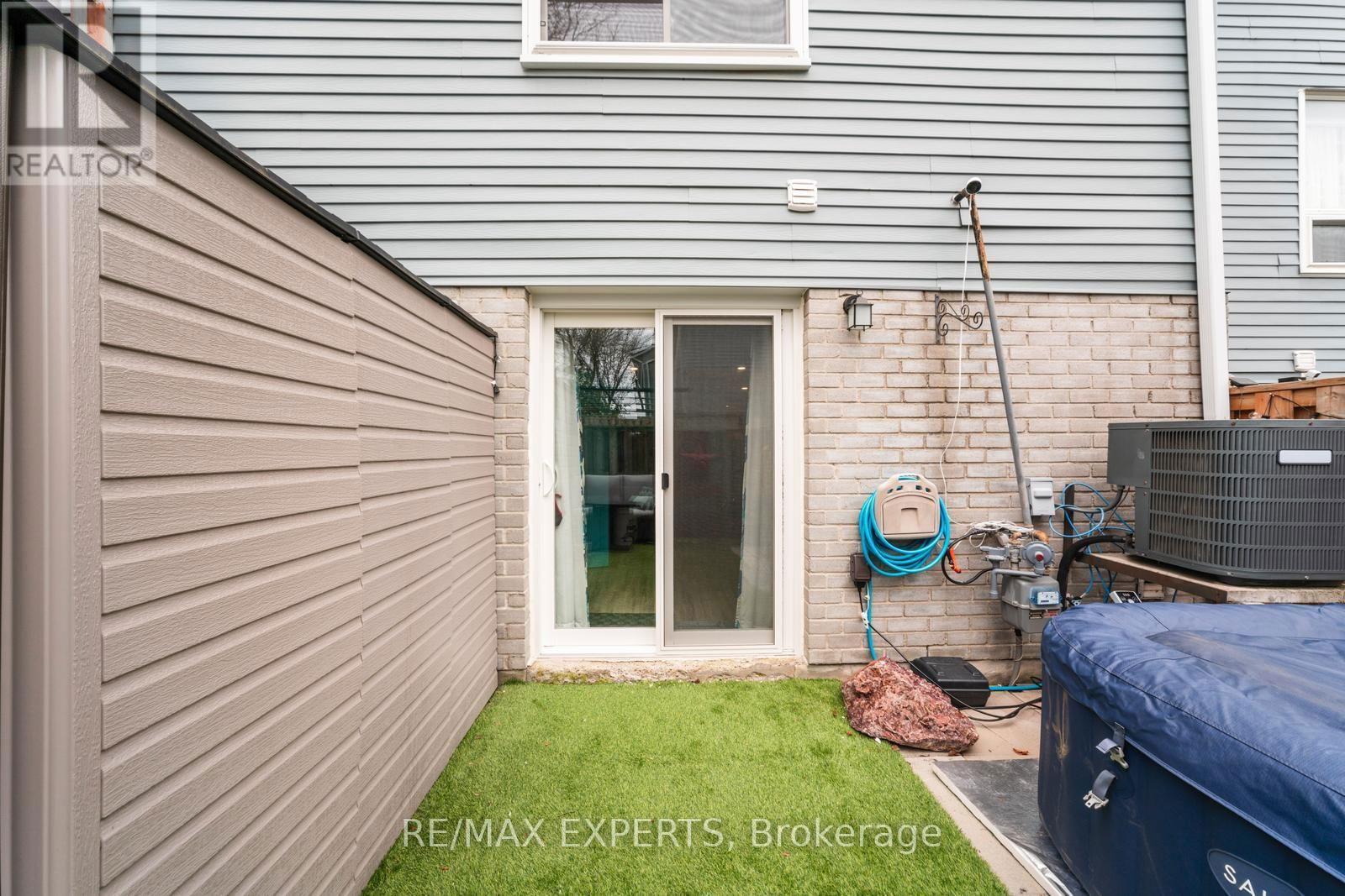 43 HARMONY CIRCLE Image 30