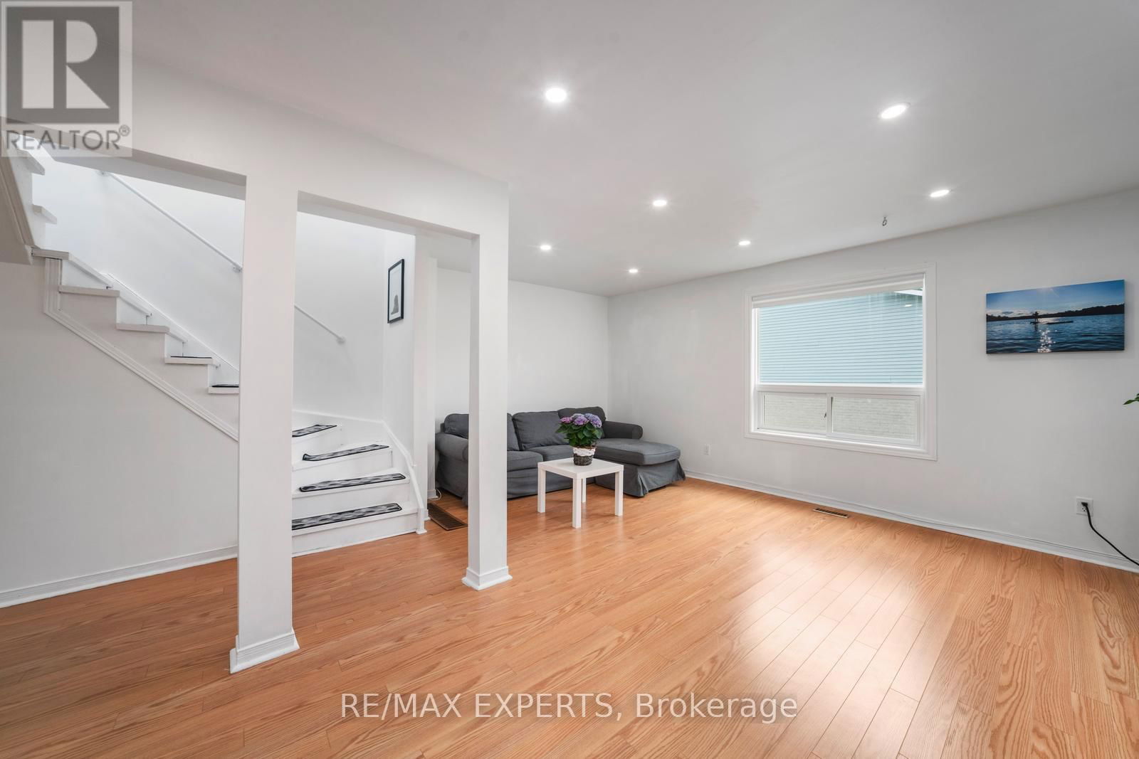 43 HARMONY CIRCLE Image 7
