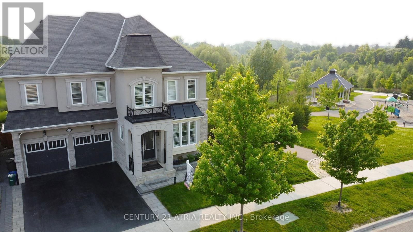 122 DEGRAAF CRESCENT Image 1