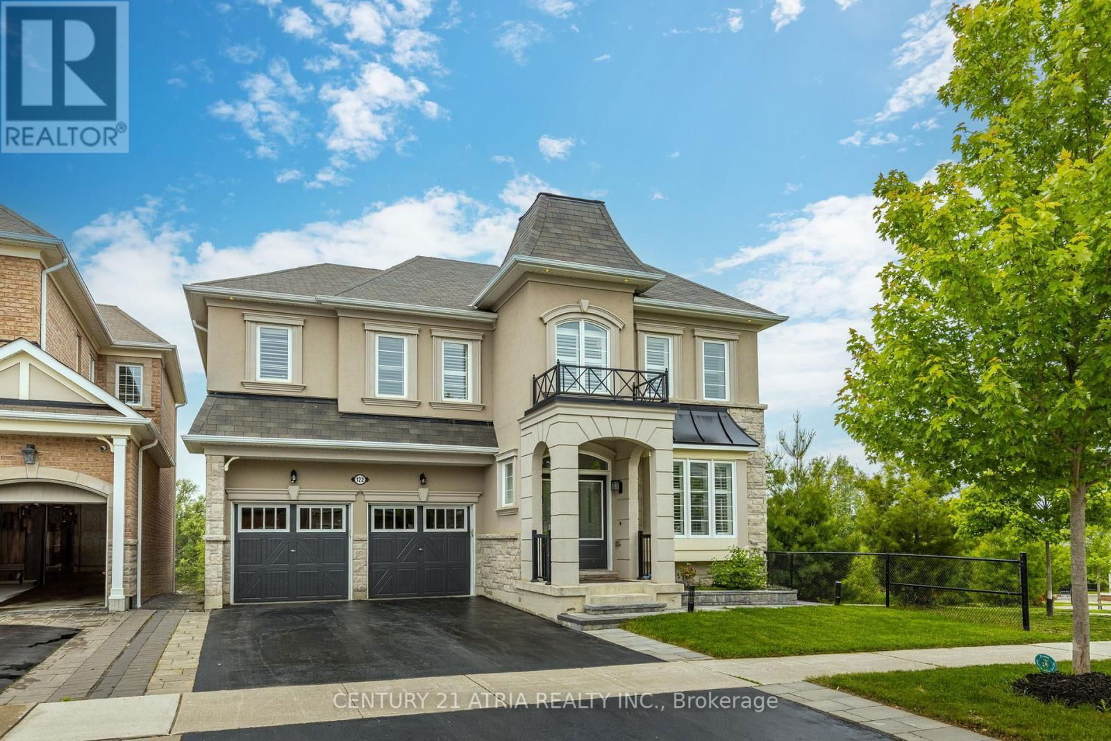 122 DEGRAAF CRESCENT Image 2