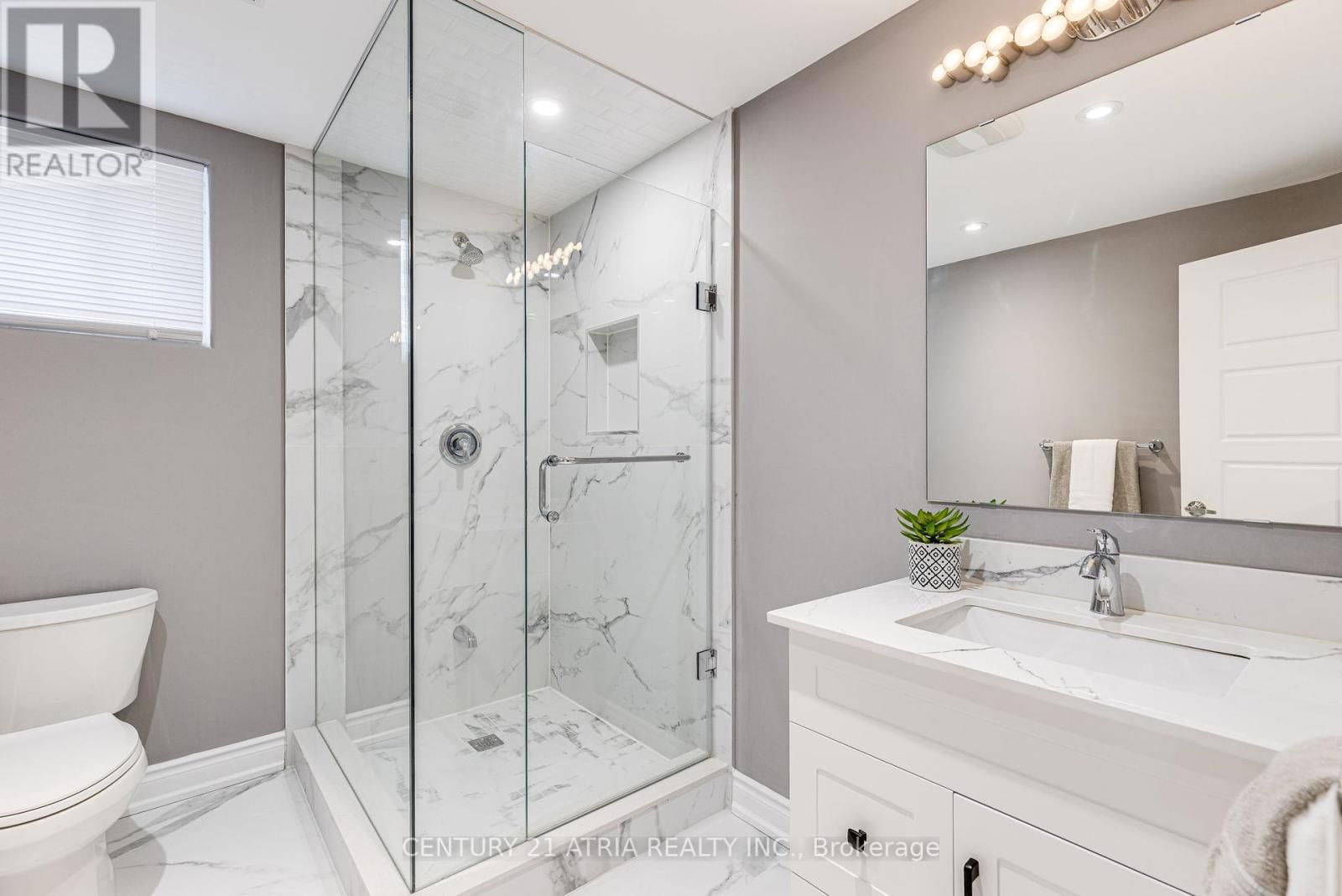 122 DEGRAAF CRESCENT Image 33