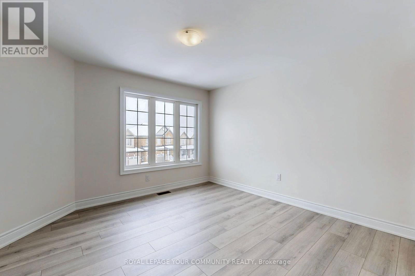 7 DAWN BLOSSOM DRIVE Image 13