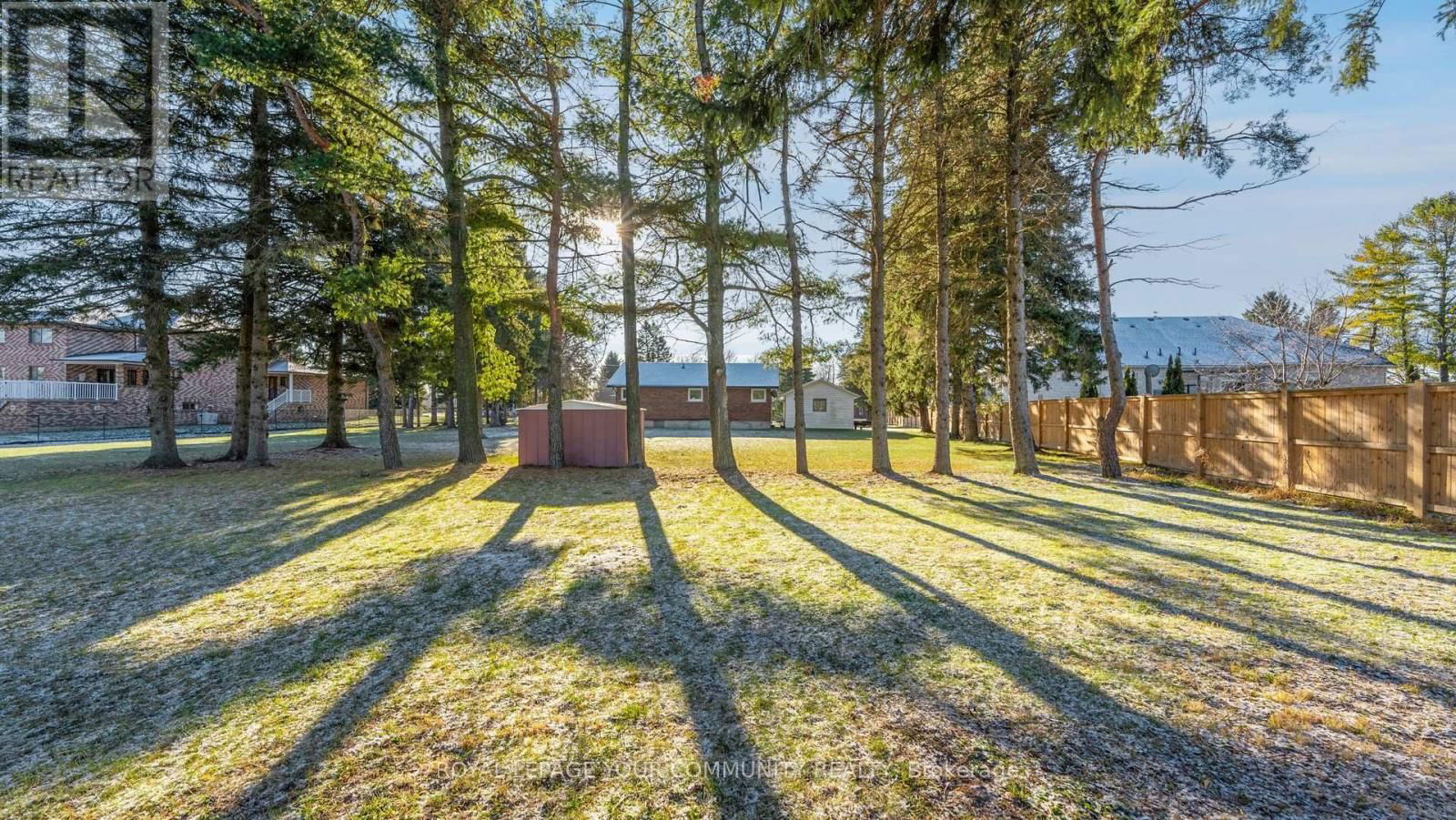 4326 19TH AVENUE Image 15