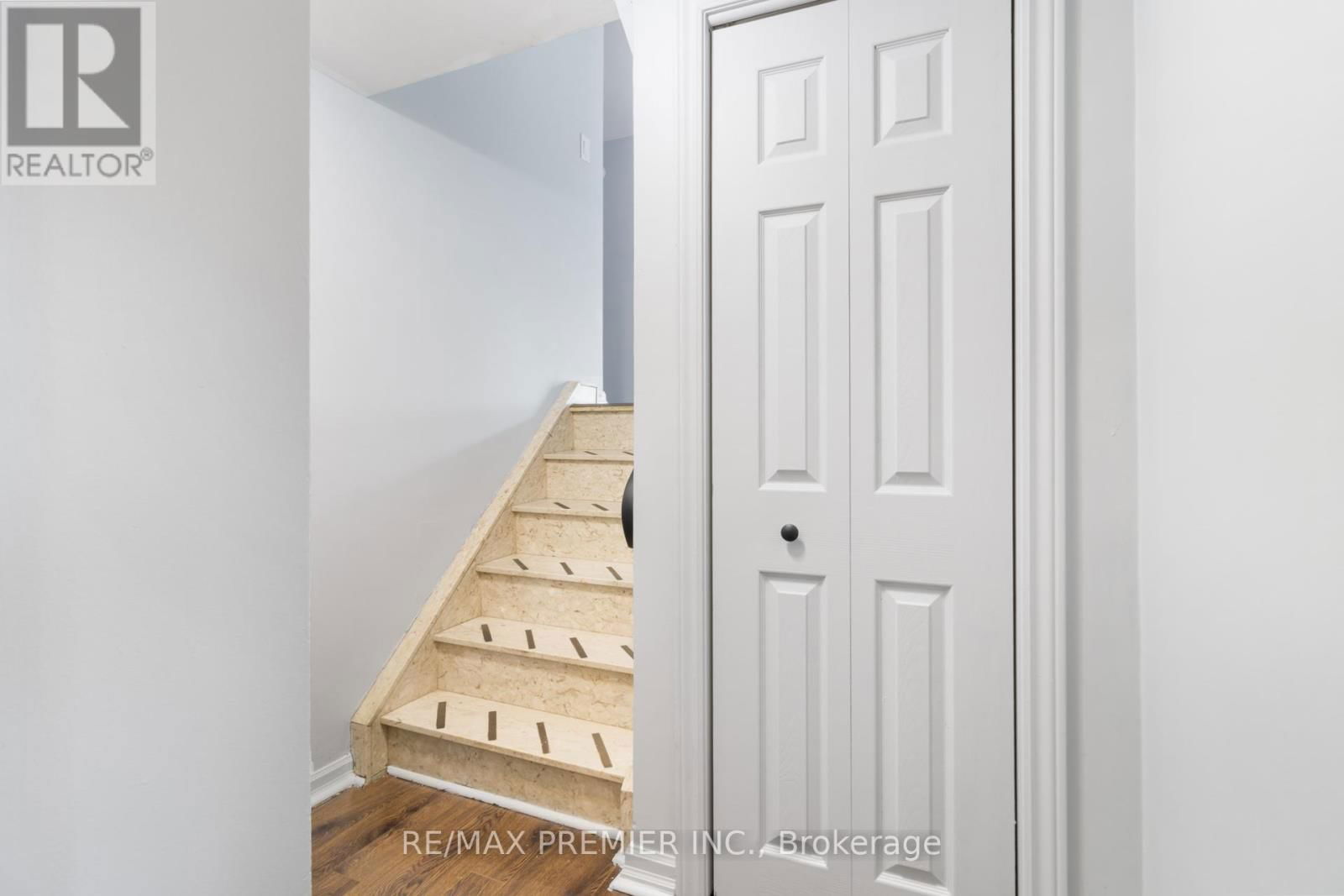 7872 MARTIN GROVE ROAD Image 15