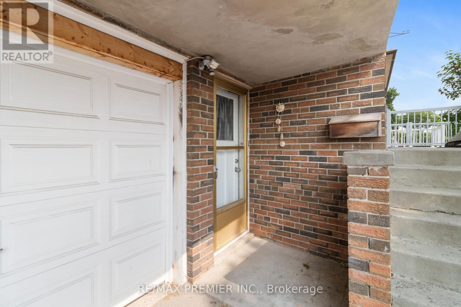 7872 MARTIN GROVE ROAD Image 2