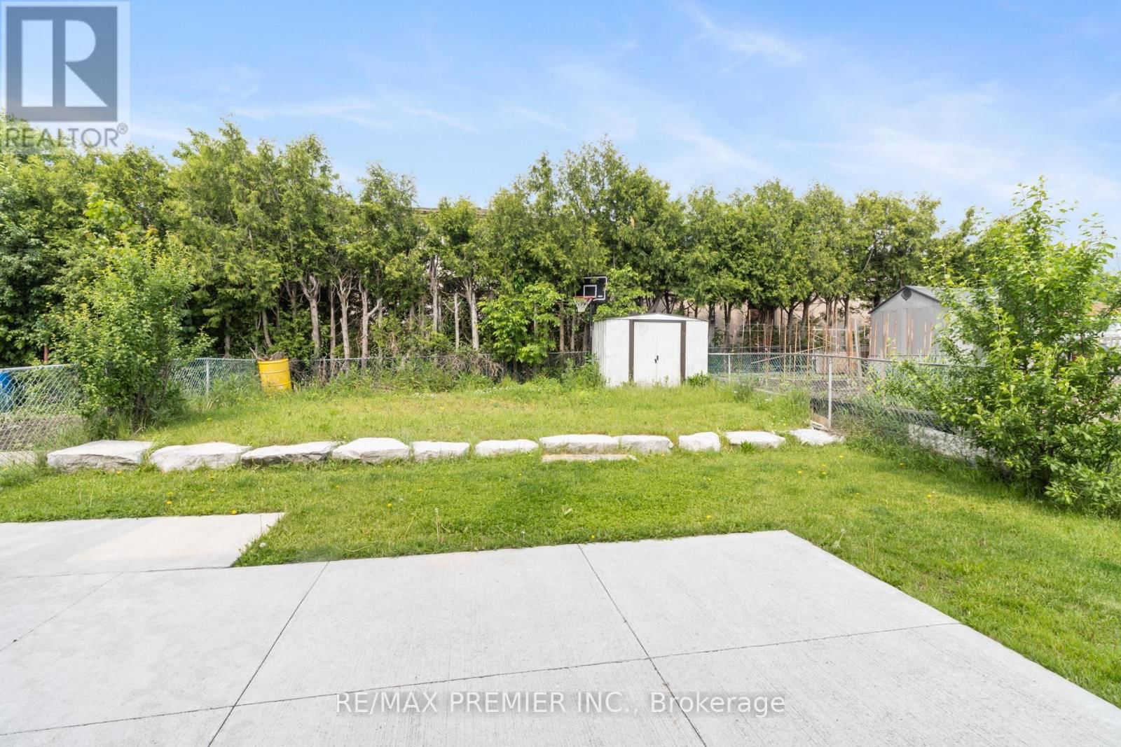7872 MARTIN GROVE ROAD Image 31