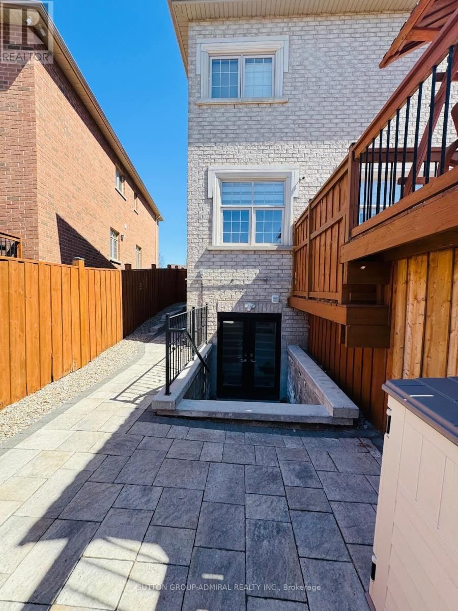 Two - 112 THOMAS COOK AVENUE Image 28