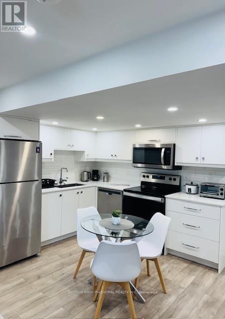 Two - 112 THOMAS COOK AVENUE Image 4