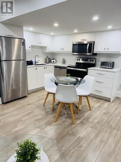 Two - 112 THOMAS COOK AVENUE Image 7