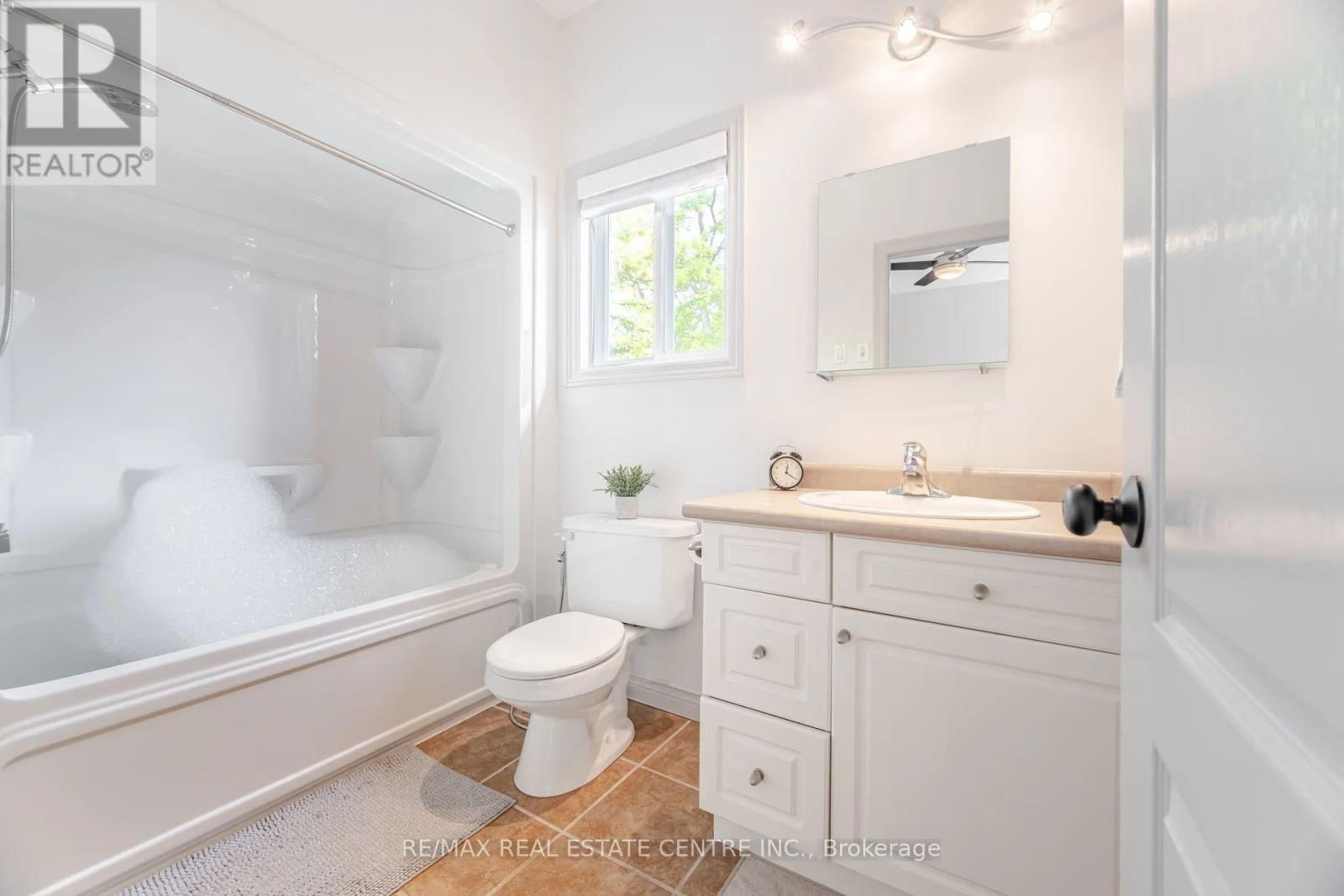 39 STONEHAM STREET Image 19