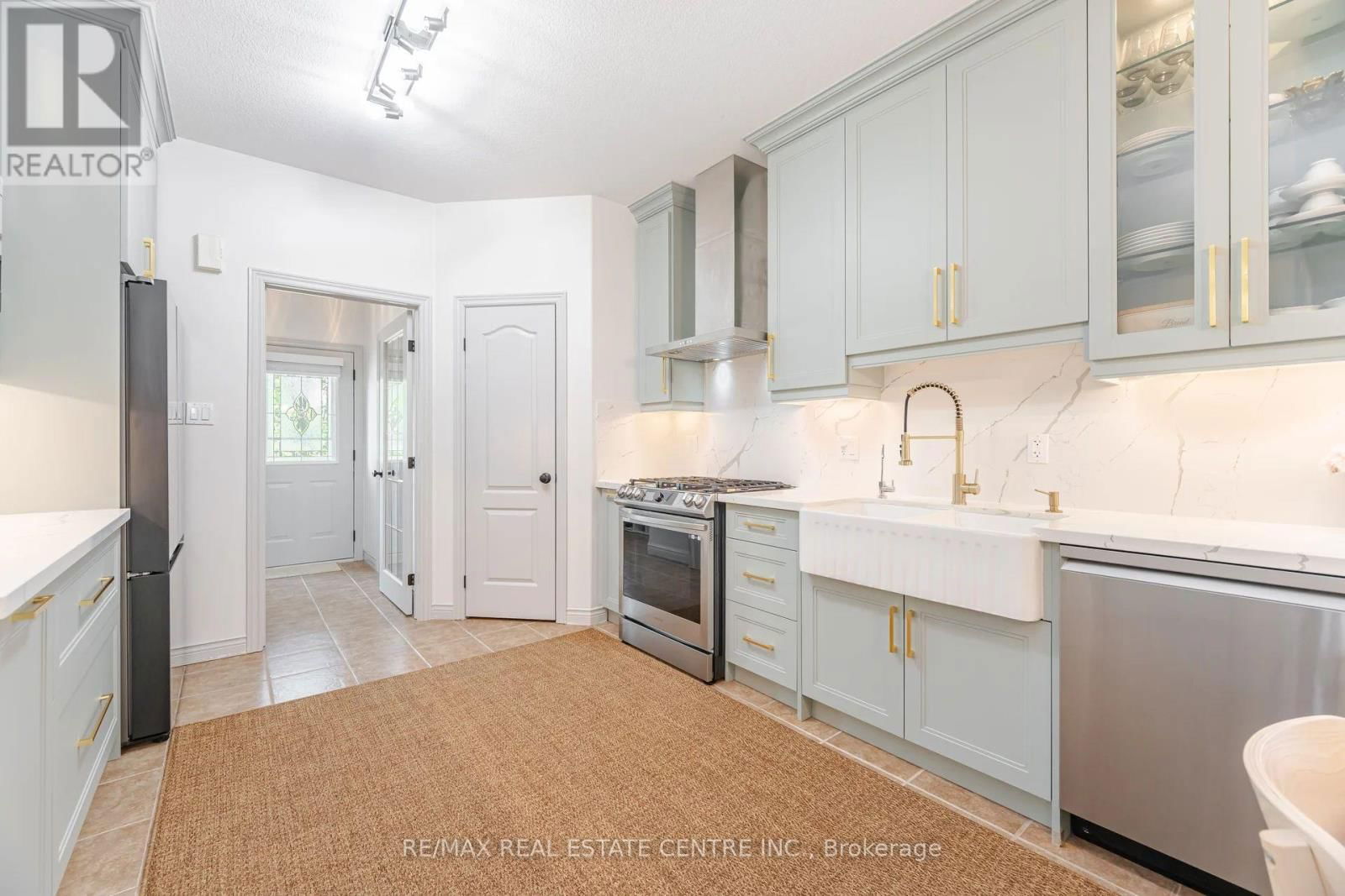 39 STONEHAM STREET Image 5