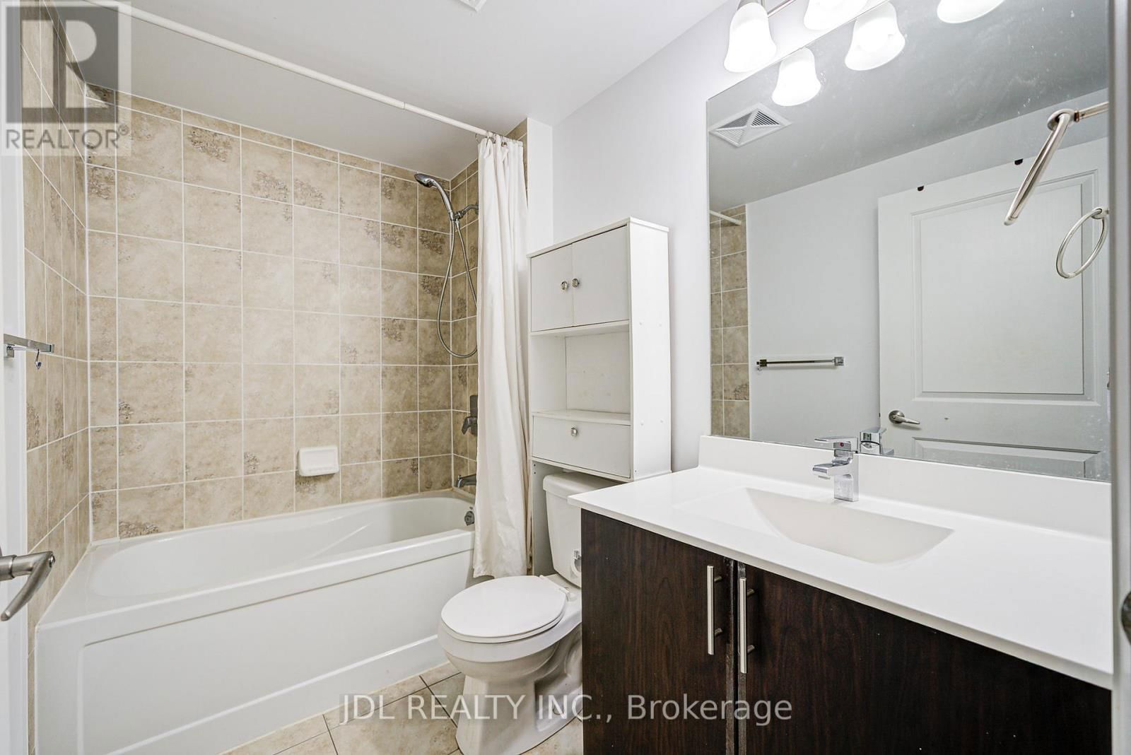 901 - 520 STEELES AVENUE WEST Image 26