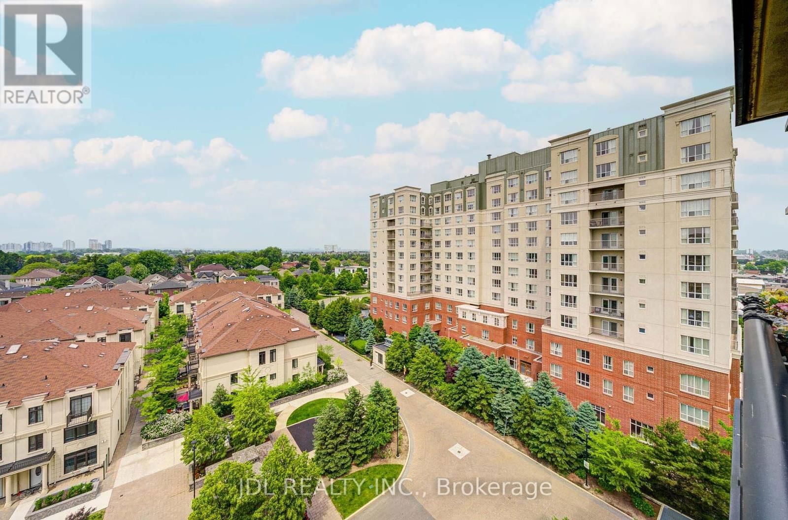 901 - 520 STEELES AVENUE WEST Image 31