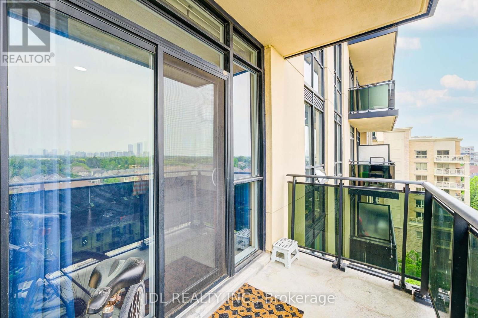 901 - 520 STEELES AVENUE WEST Image 33