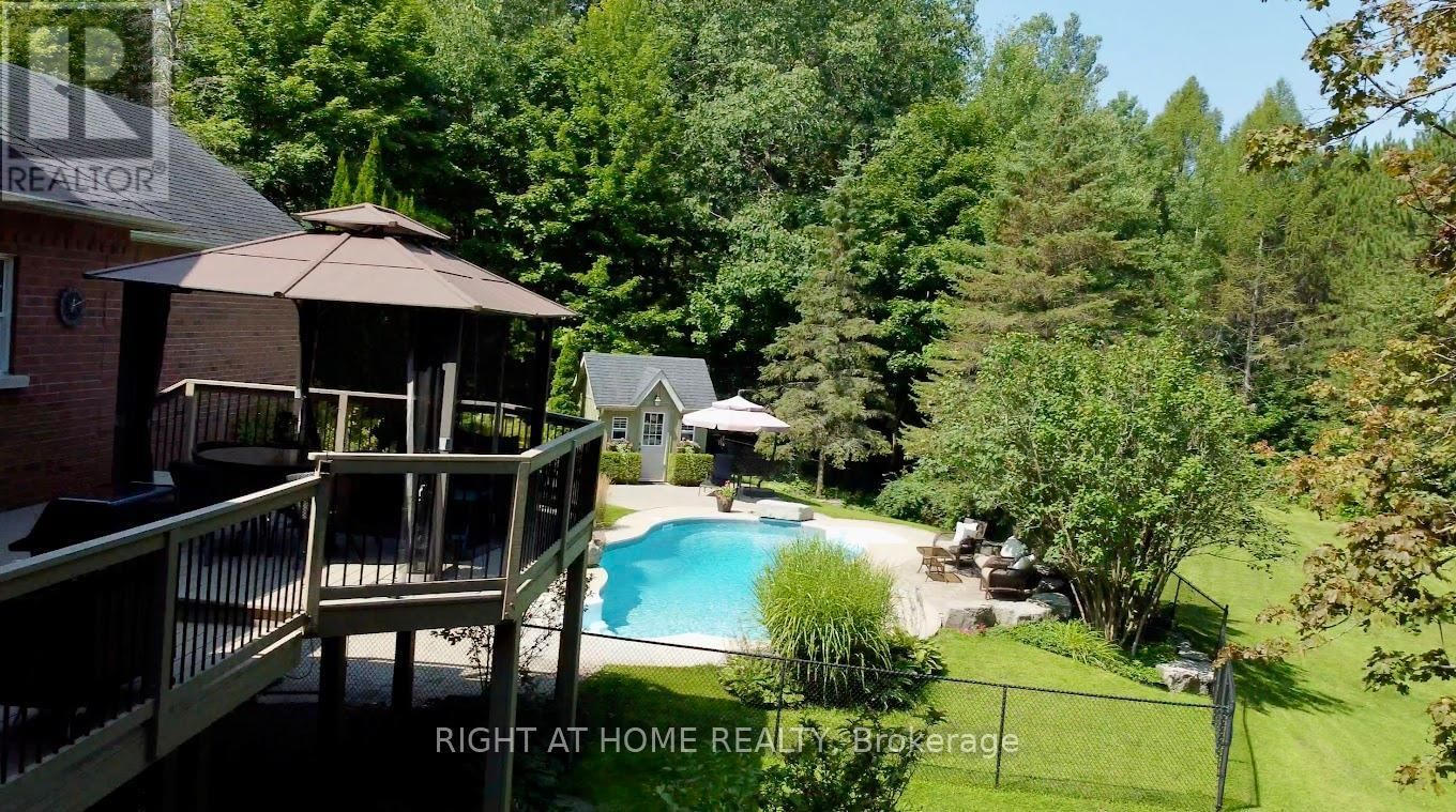 2 OAKVIEW PLACE Image 15